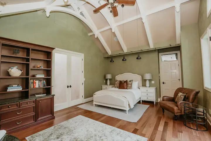 Bedroom at Retreat Center — natural plaster project in Cazadero, CA