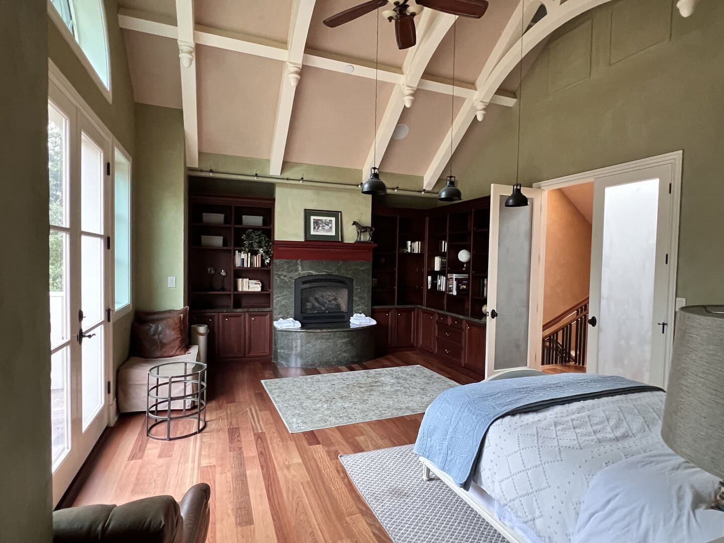 Bedroom at Retreat Center — photo 3