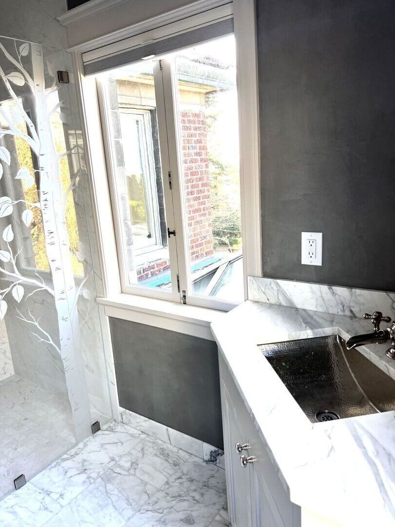 Modern Bathroom — photo 3