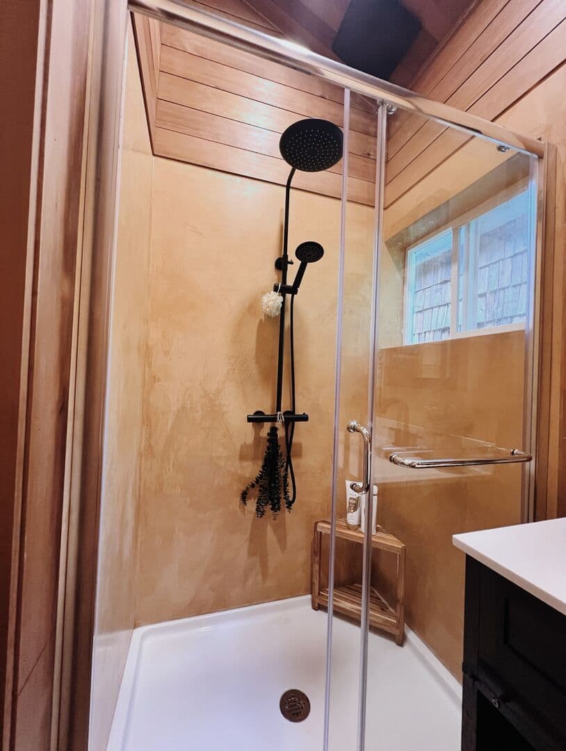 Tadelakt Shower — photo 2